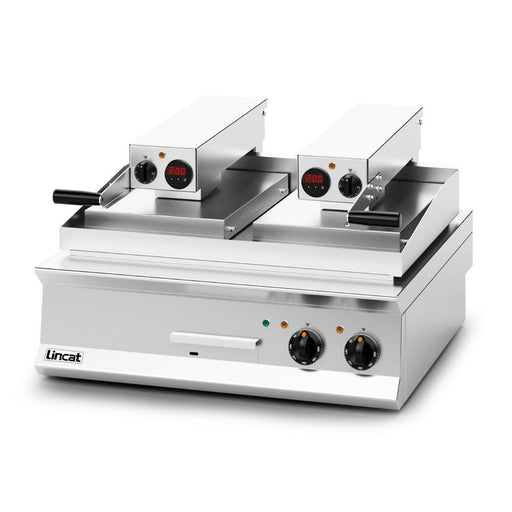 Lincat Opus 800 Electric Counter-top Clam Griddle - Ribbed Upper Plate - W 800 mm - 17.2 kW