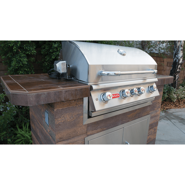 Bull BBQ Angus Built-In 4 BurnerNatural Gas Barbecue W/Lights & Rotisserie & Rear Burner