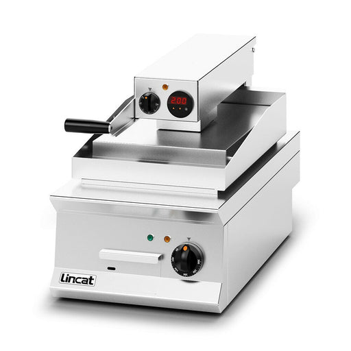 Lincat Opus 800 Electric Counter-top Clam Griddle - Flat Upper Plate - W 400 mm - 8.6 kW